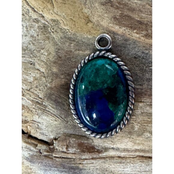 Aztec Style Sterling Silver Pendant With Malachite & Azurite Gemstone - Picture 4 of 4
